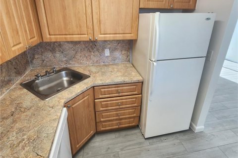 Appartement à louer à Cutler Bay, Floride: 1 chambre, 60.39 m2 № 1967686 - photo 3