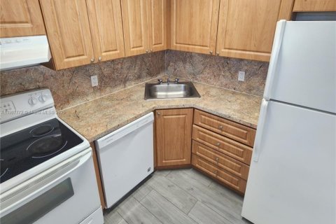 Appartement à louer à Cutler Bay, Floride: 1 chambre, 60.39 m2 № 1967686 - photo 1