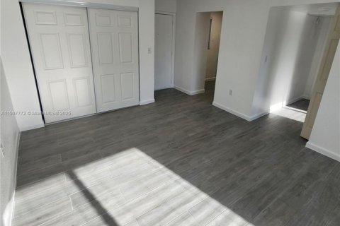 Appartement à louer à Cutler Bay, Floride: 1 chambre, 60.39 m2 № 1967686 - photo 6