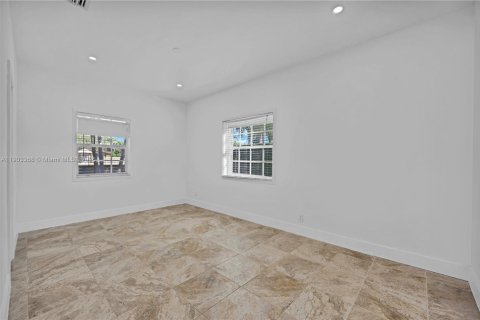 Casa en venta en Hallandale Beach, Florida, 3 dormitorios, 154.12 m2 № 1954382 - foto 12