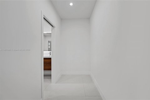 Casa en venta en Hallandale Beach, Florida, 3 dormitorios, 154.12 m2 № 1954382 - foto 15