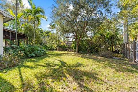 House in Cutler Bay, Florida 3 bedrooms, 130.43 sq.m. № 1974758 - photo 28