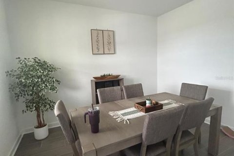 Adosado en alquiler en Orlando, Florida, 3 dormitorios, 148.55 m2 № 1917592 - foto 2