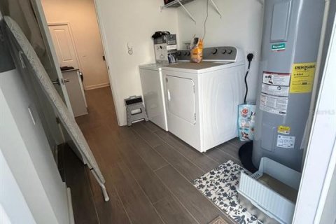 Adosado en alquiler en Orlando, Florida, 3 dormitorios, 148.55 m2 № 1917592 - foto 10