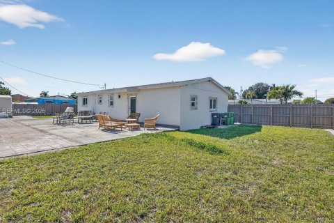 Villa ou maison à vendre à Miami, Floride: 4 chambres, 111.67 m2 № 2024783 - photo 27