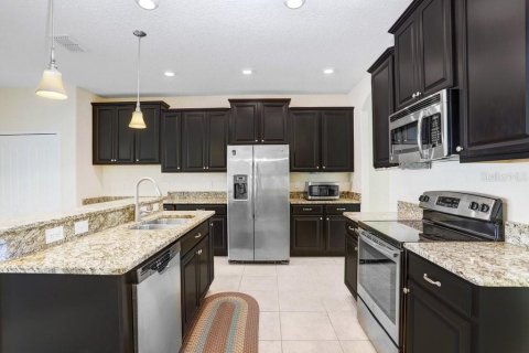 House in Riverview, Florida 5 bedrooms, 326.09 sq.m. № 1919152 - photo 3
