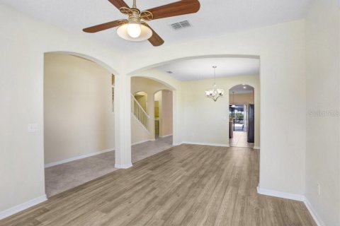 House in Riverview, Florida 5 bedrooms, 326.09 sq.m. № 1919152 - photo 17