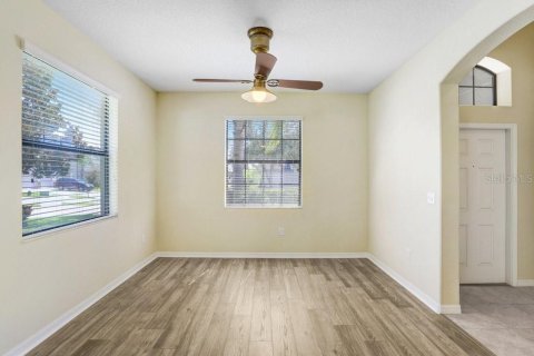 House in Riverview, Florida 5 bedrooms, 326.09 sq.m. № 1919152 - photo 7