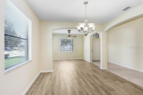 House in Riverview, Florida 5 bedrooms, 326.09 sq.m. № 1919152 - photo 5