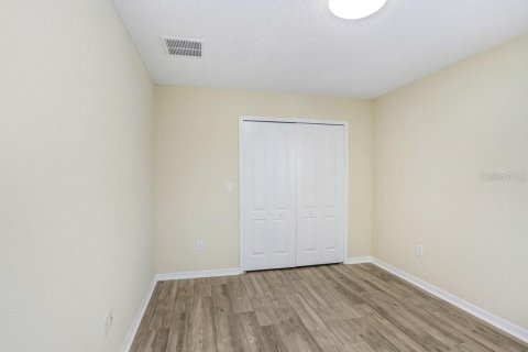 House in Riverview, Florida 5 bedrooms, 326.09 sq.m. № 1919152 - photo 28