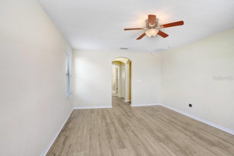 House in Riverview, Florida 5 bedrooms, 326.09 sq.m. № 1919152 - photo 24