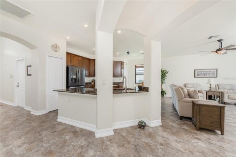 Villa ou maison à vendre à Rotonda, Floride: 3 chambres, 171.59 m2 № 2140887 - photo 11