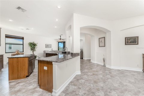 Villa ou maison à vendre à Rotonda, Floride: 3 chambres, 171.59 m2 № 2140887 - photo 10