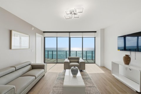 Copropriété à vendre à Pompano Beach, Floride: 3 chambres, 256.41 m2 № 2146542 - photo 7