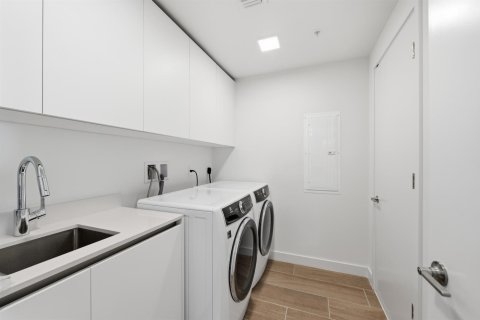 Copropriété à vendre à Pompano Beach, Floride: 3 chambres, 256.41 m2 № 2146542 - photo 19
