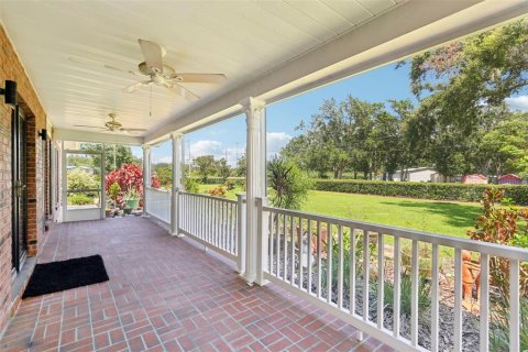 House in Plant City, Florida 4 bedrooms, 347.55 sq.m. № 1853248 - photo 20