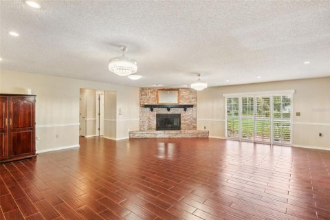 House in Plant City, Florida 4 bedrooms, 347.55 sq.m. № 1853248 - photo 25