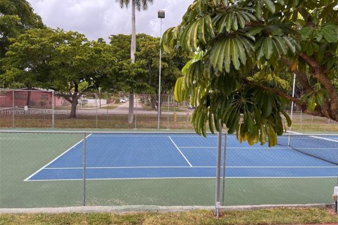 Купить кондоминиум в Норт-Майами, Флорида 1 спальня, 75.81м2, № 1968477 - фото 4