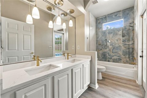 Villa ou maison à vendre à Orlando, Floride: 3 chambres, 216.46 m2 № 2412723 - photo 16