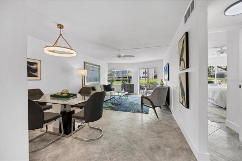 Купить кондоминиум в Сарасота, Флорида 7 комнат, 72.46м2, № 1899197 - фото 15