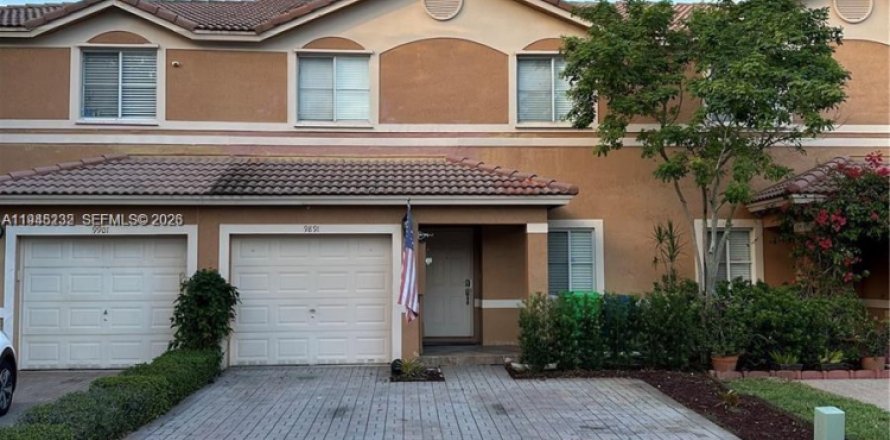 Дом в Санрайз, Флорида 3 спальни, 160.44м2 № 2001970