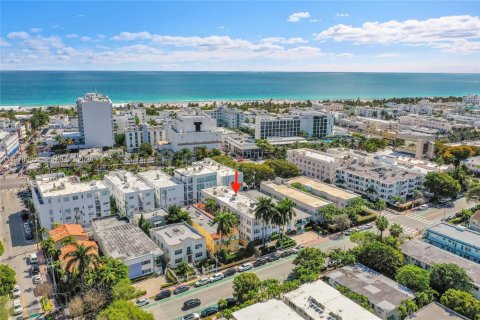 Condominio en venta en Miami Beach, Florida, 2 dormitorios, 74.32 m2 № 2030874 - foto 27