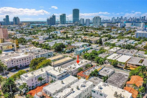 Condominio en venta en Miami Beach, Florida, 2 dormitorios, 74.32 m2 № 2030874 - foto 24