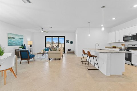 Casa en venta en Port Charlotte, Florida, 3 dormitorios, 170.94 m2 № 2215913 - foto 4