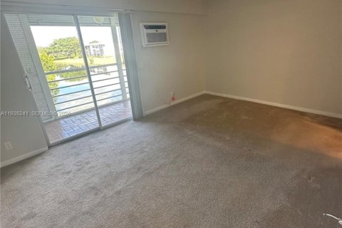 Copropriété à louer à Boca Raton, Floride: 1 chambre, 66.89 m2 № 1997242 - photo 5