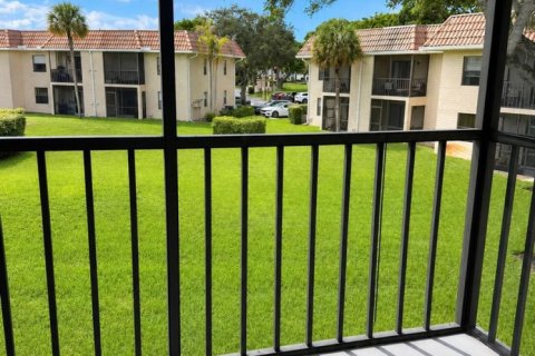 Copropriété à louer à Boca Raton, Floride: 2 chambres, 79.62 m2 № 2357192 - photo 10