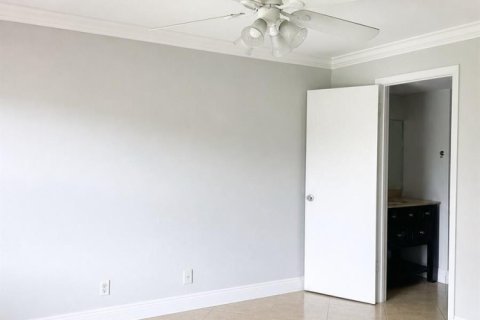 Copropriété à louer à Boca Raton, Floride: 2 chambres, 79.62 m2 № 2357192 - photo 4