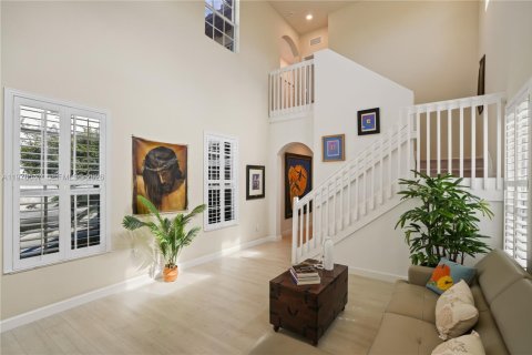 Casa en venta en Miami, Florida, 4 dormitorios, 233.37 m2 № 2044394 - foto 23