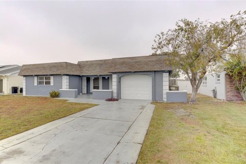 Casa en venta en Holiday, Florida, 2 dormitorios, 157.75 m2 № 1563846 - foto 3