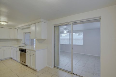 Casa en venta en Holiday, Florida, 2 dormitorios, 157.75 m2 № 1563846 - foto 9