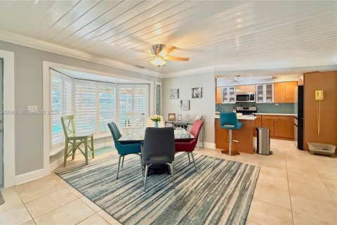 Casa en venta en Homestead, Florida, 5 dormitorios, 258.73 m2 № 2244273 - foto 28