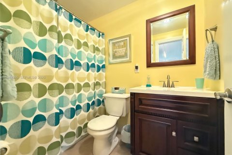 Casa en venta en Homestead, Florida, 5 dormitorios, 258.73 m2 № 2244273 - foto 15