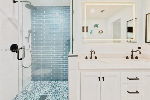 Casa en venta en Homestead, Florida, 5 dormitorios, 258.73 m2 № 2244273 - foto 24