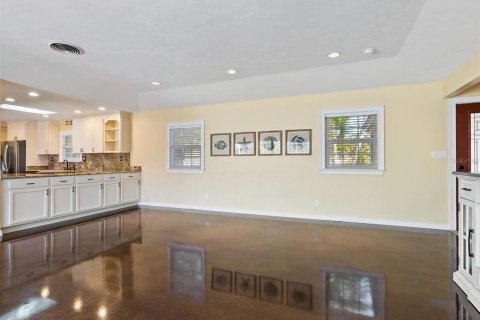 House in Sarasota, Florida 4 bedrooms, 301.93 sq.m. № 1734811 - photo 10