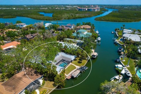 House in Sarasota, Florida 4 bedrooms, 301.93 sq.m. № 1734811 - photo 3