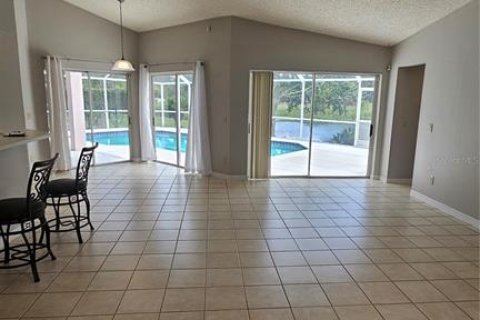 House in Lutz, Florida 4 bedrooms, 246.93 sq.m. № 1778568 - photo 9