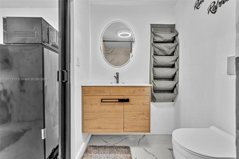 Commercial property in Dania Beach, Florida 46.45 sq.m. № 1925171 - photo 10