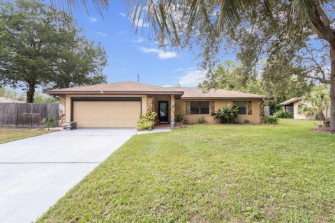 Villa ou maison à vendre à Citrus Springs, Floride: 3 chambres, 141.03 m2 № 1792034 - photo 4