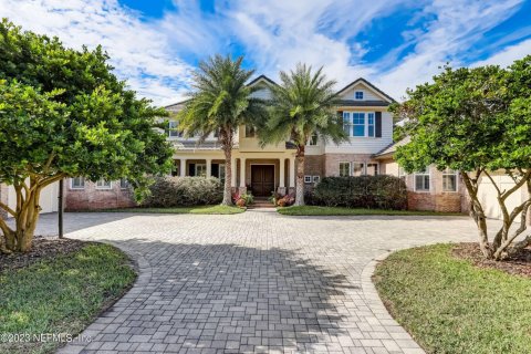 House in Jacksonville, Florida 4 bedrooms, 552.86 sq.m. № 832095 - photo 1