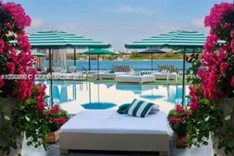 Condo in Miami Beach, Florida № 2078317 - photo 17
