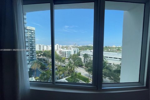 Condo in Miami Beach, Florida № 2078317 - photo 10