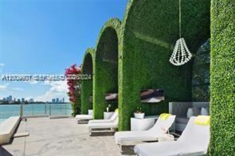 Condo in Miami Beach, Florida № 2078317 - photo 4