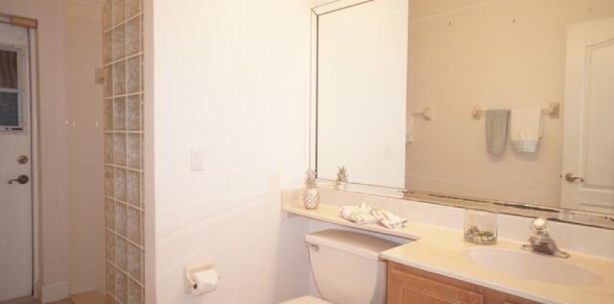 Casa en Melbourne, Florida 5 dormitorios, 267.47 m2 № 1231580