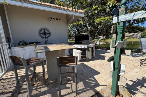 Copropriété à vendre à Sarasota, Floride: 2 chambres, 102.75 m2 № 2138851 - photo 28