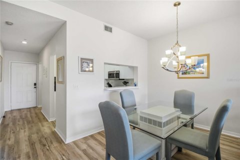 Copropriété à vendre à Sarasota, Floride: 2 chambres, 102.75 m2 № 2138851 - photo 9