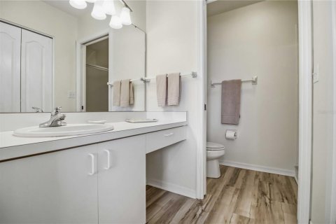 Copropriété à vendre à Sarasota, Floride: 2 chambres, 102.75 m2 № 2138851 - photo 19